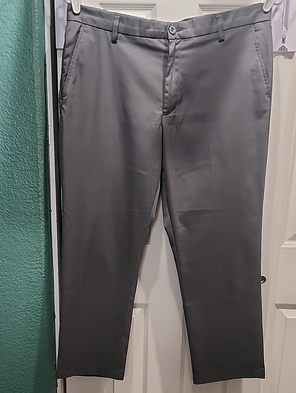 Amazon Essentials Men's Gray Slim Fit Dress Pants 38X30